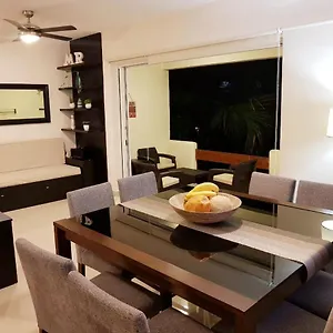 Selvakoba 63 , Playa del Carmen México